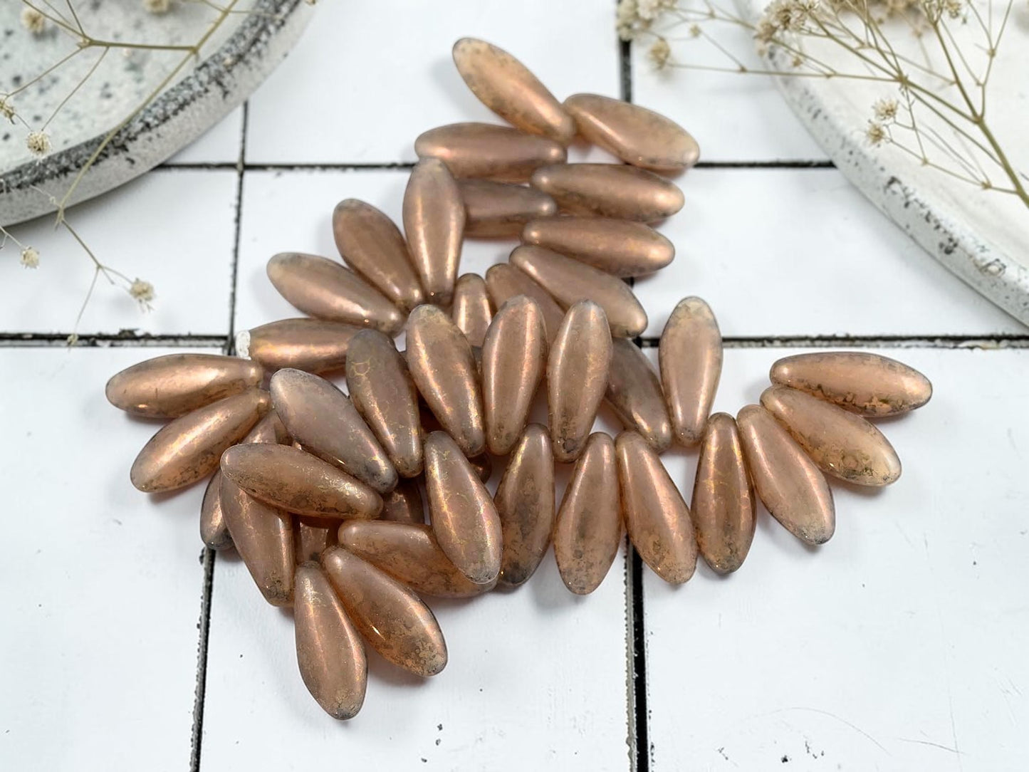 *20* 7x18mm Dark Champagne Picasso Luster Dagger Beads