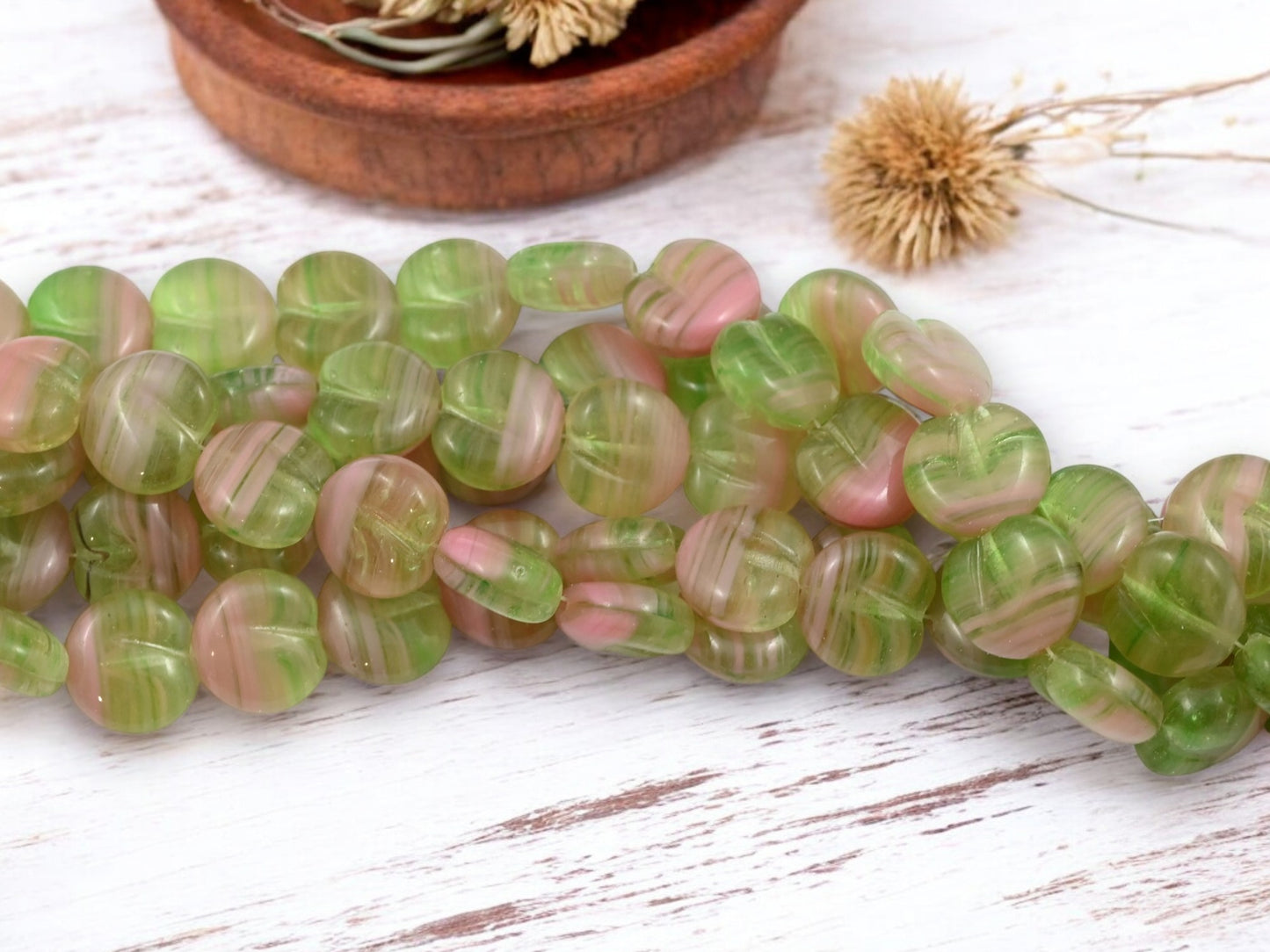 *25* 11x12 Candy Apple Hurricane Glass Fruit Beads