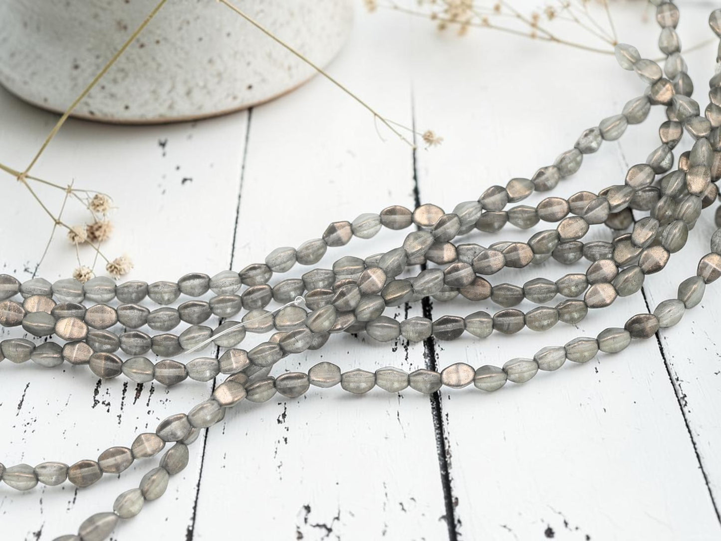 *35* 5x3mm Battleship Gray Halo Pinch Beads