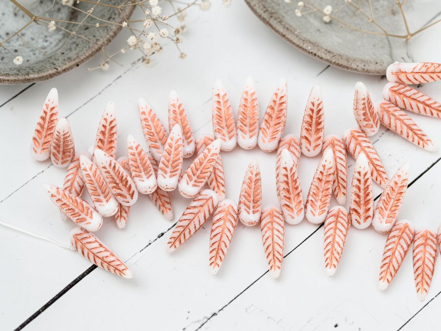 *20* 17x5mm Copper Washed White Feather Dagger Beads