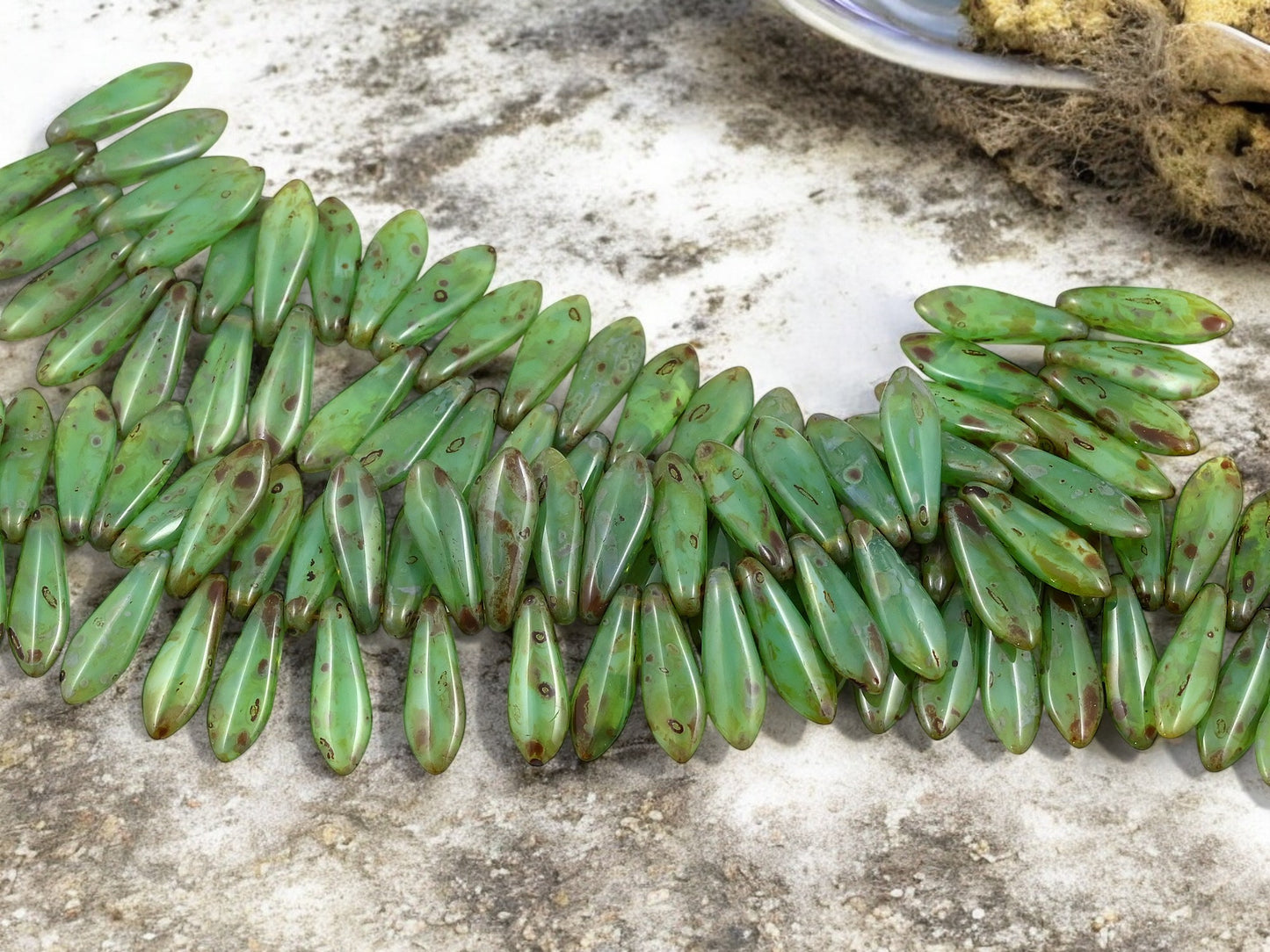 *50* 5x16mm Milky Turquoise Picasso Dagger Beads