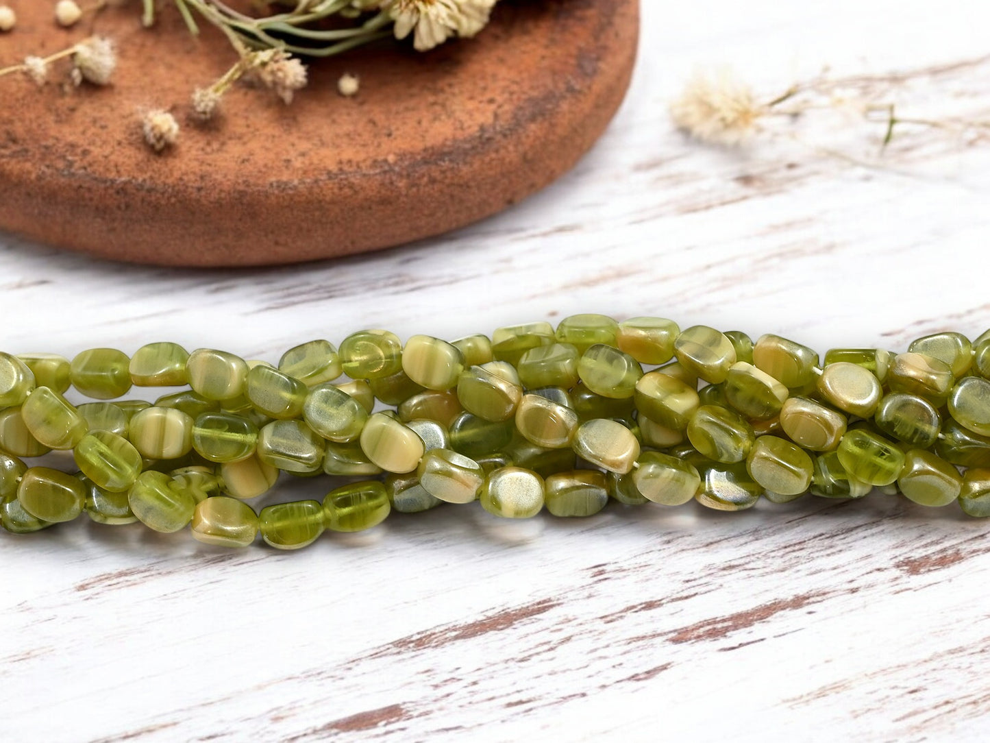*25* 9x7mm Blended Olivine Cream Luster Tri Oval Beads