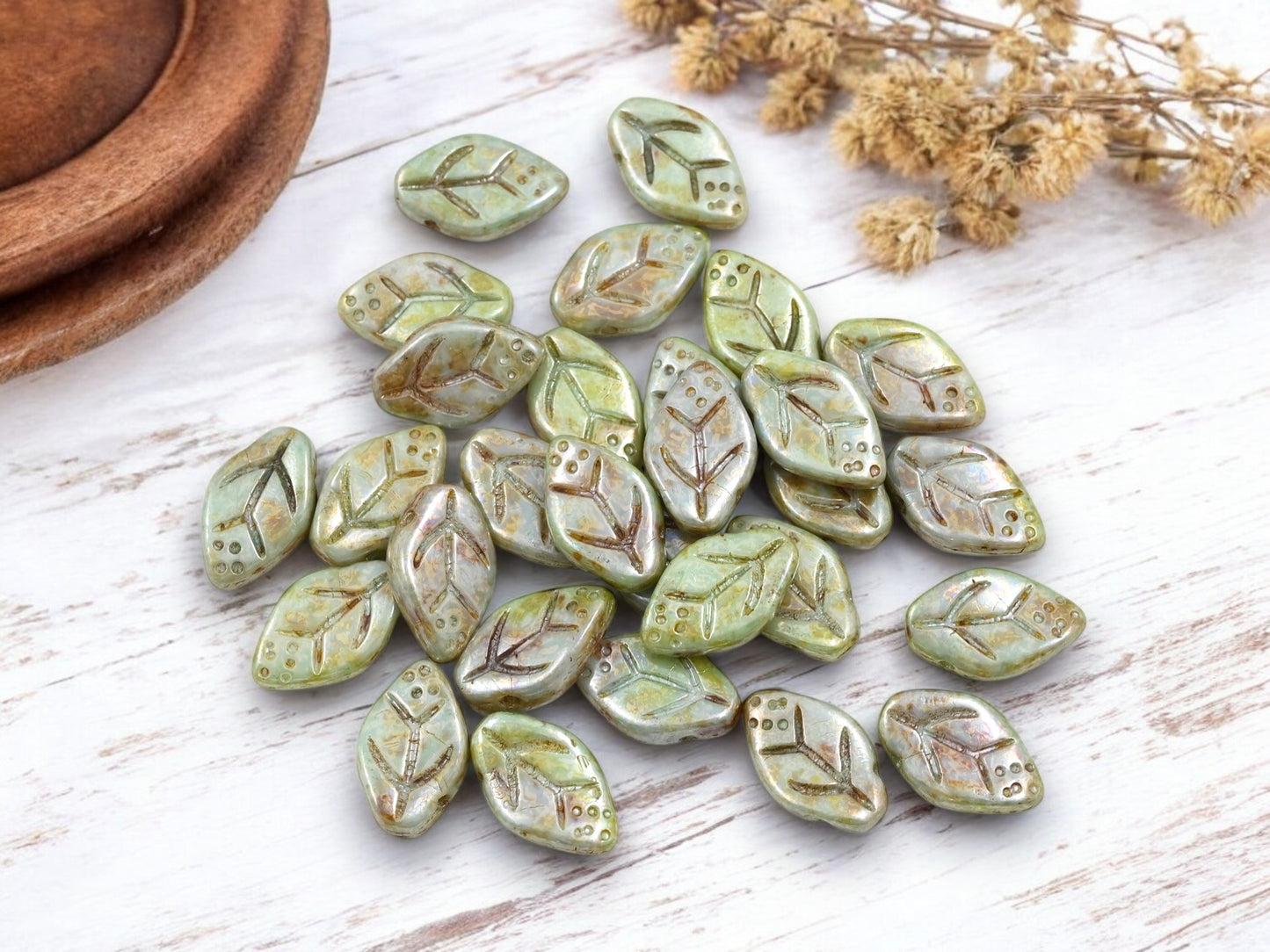 *25* 12x8mm Green Luster Picasso Top Drilled Leaf Beads