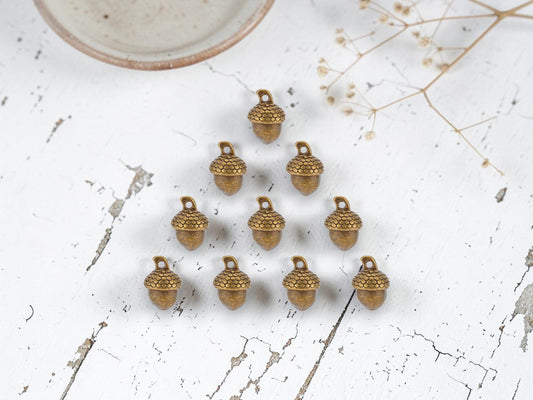*10* 15x10mm Antique Bronze Acorn Charms