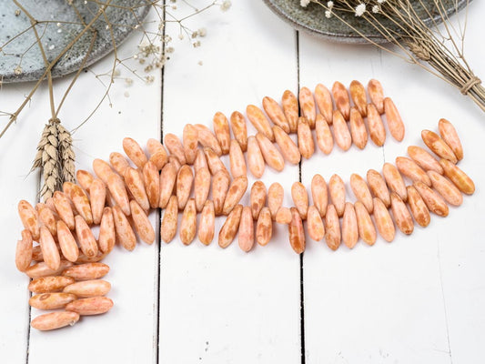*50* 3x10mm Peach Rose Luster Dagger Beads