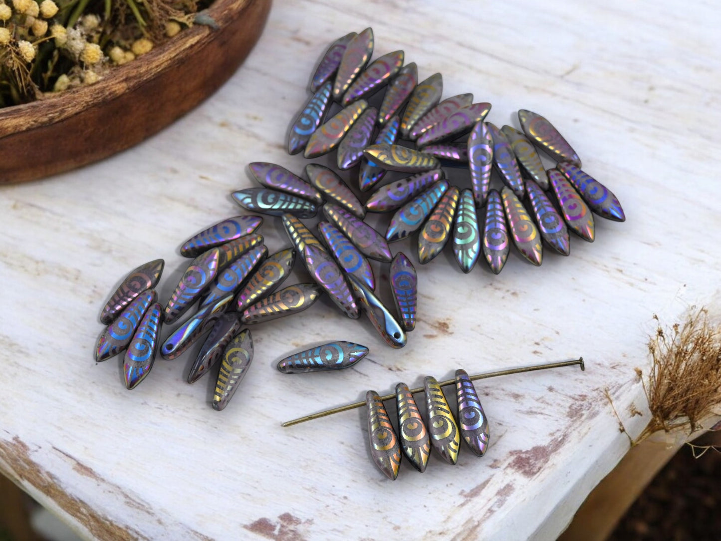 *25* 16x5mm Laser Etched Purple Dagger Beads