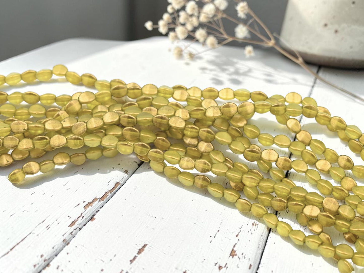 *35* 5x3mm Citron Halo Pinch Beads