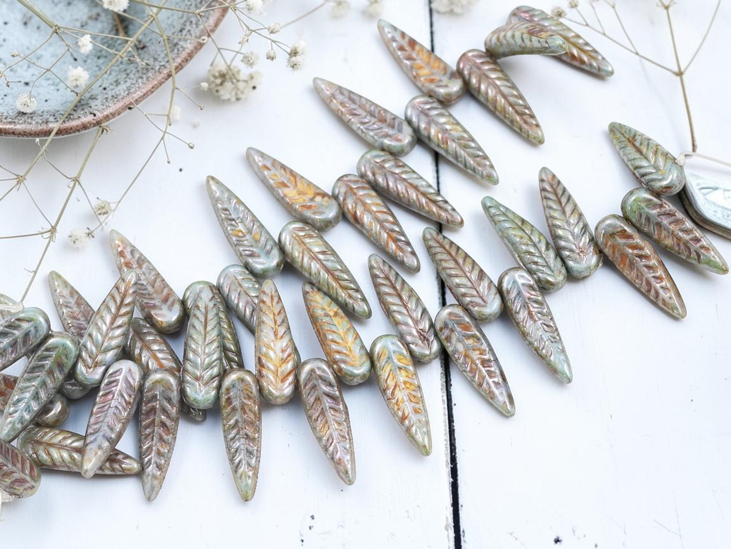 *20* 17x5mm Sage Green Luster Picasso Feather Dagger Beads