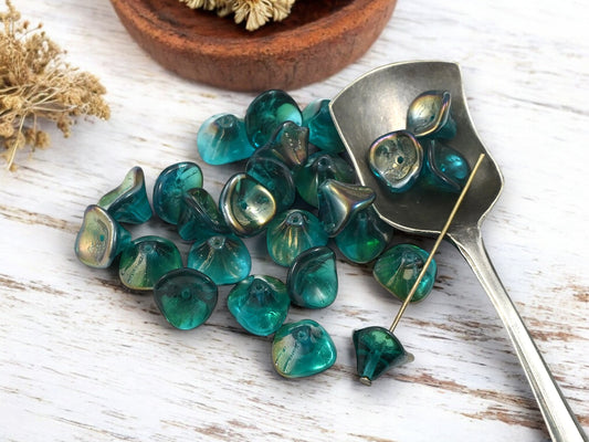 *25* 10x12mm Teal Ceslsian 3 Petal Bell Flower Beads