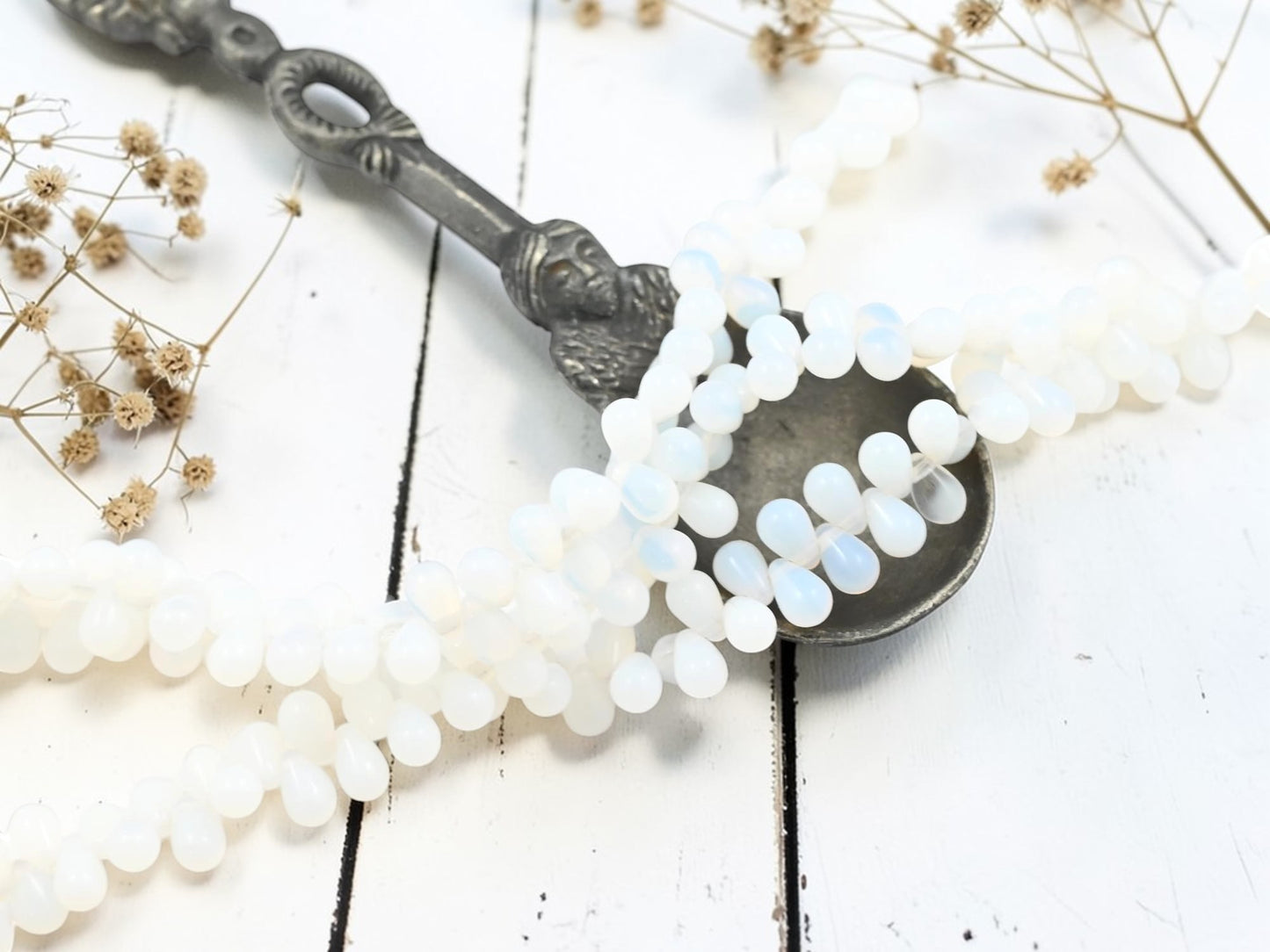 *80* 4x6mm White Opaline Tear Drop Beads