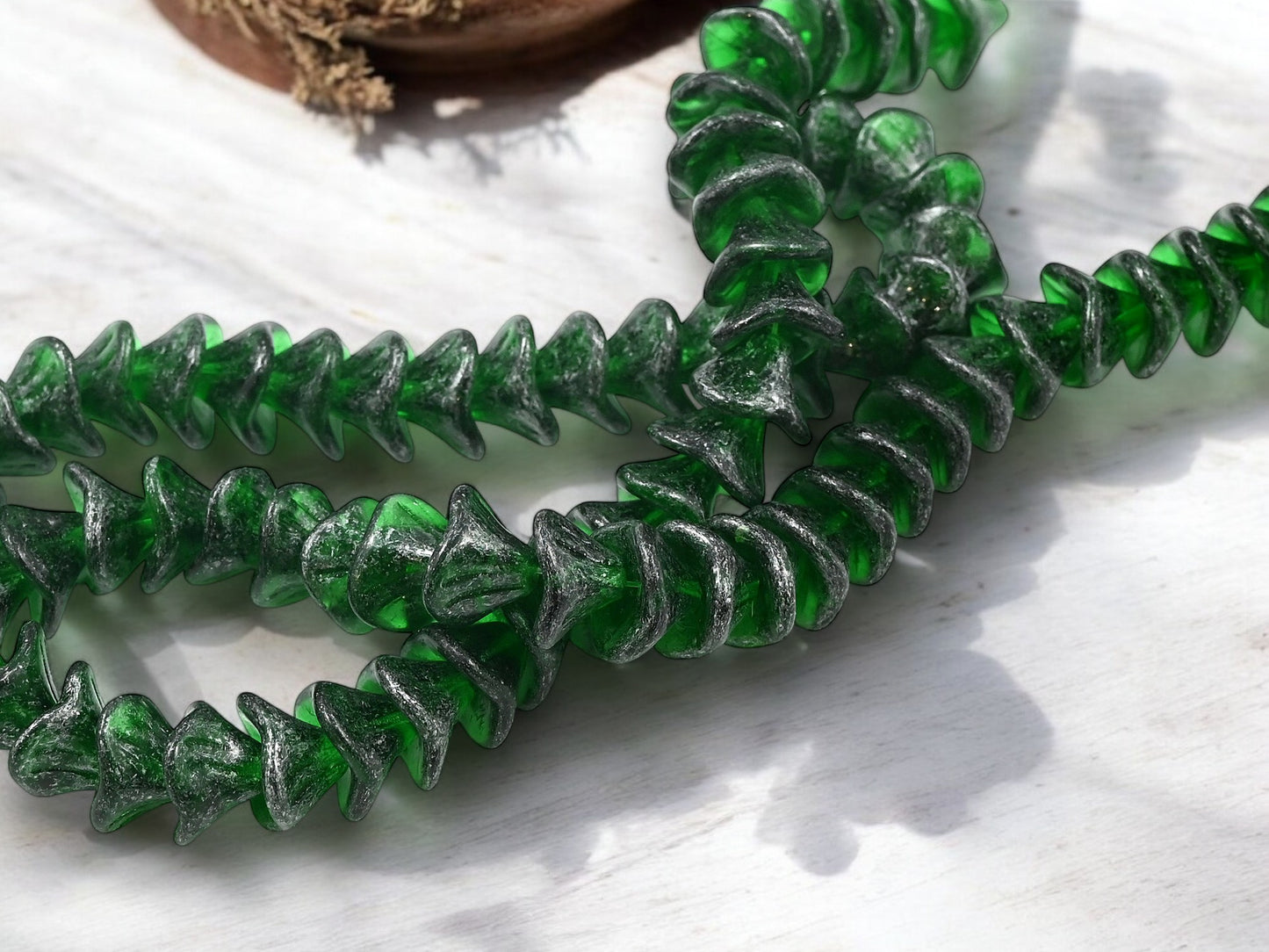 *25* 10x12mm Silver Washed Emerald 3 Petal Bell Flower Beads