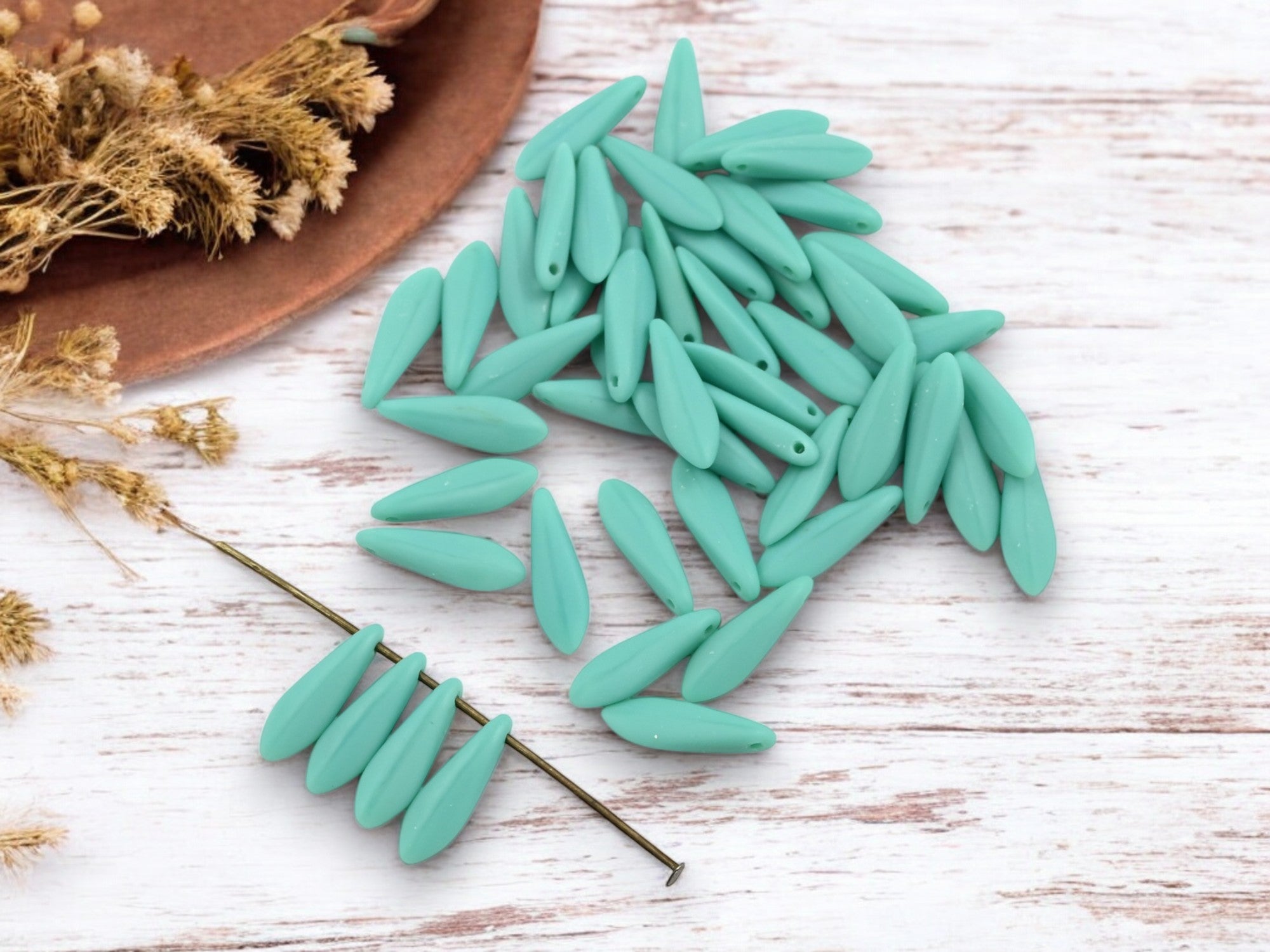 Dagger Code Turquoise *50* 5x16mm Matte Turquoise Dagger Beads – Gr8Bead's Outlet Shop