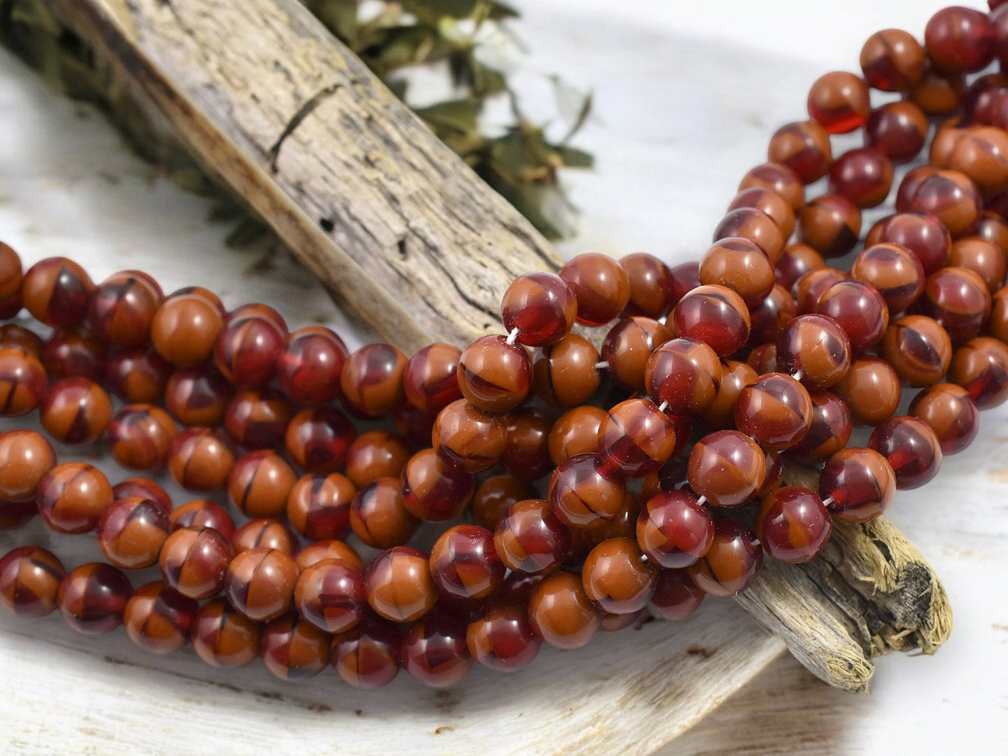 *25* 8mm Blended Ruby Red & Umber Round Druk Beads