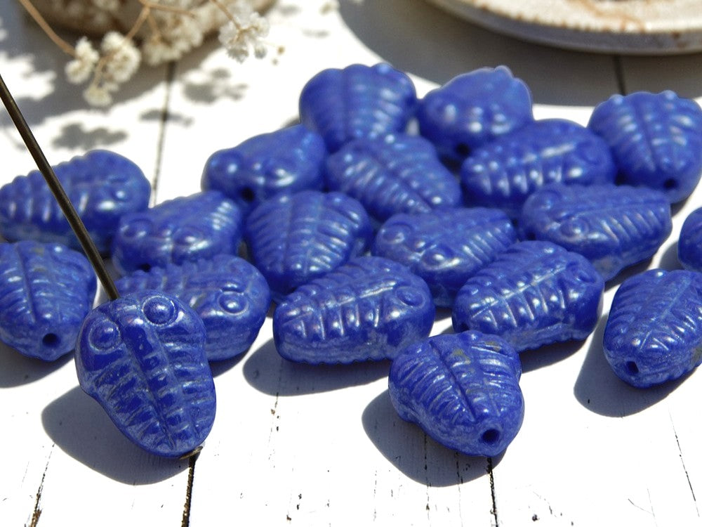 *10* 10x8mm Azure Blue Luster Trilobite Beads